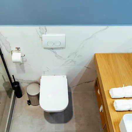 Union Pearl - Center-sky Bar At 12th Floor Βουκουρέστι