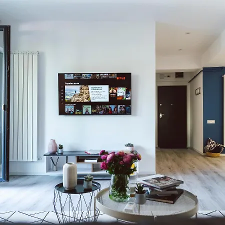 Union Pearl - Center-sky Bar At 12th Floor