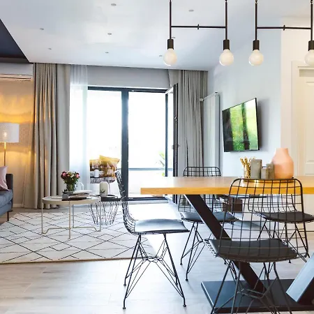 Union Pearl - Center-sky Bar At 12th Floor * Boekarest