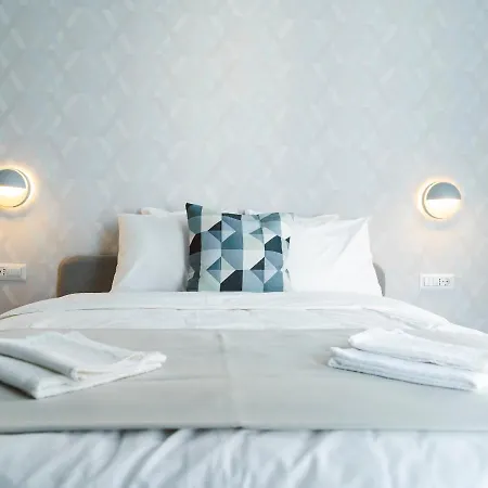 Union Pearl - Center-sky Bar At 12th Floor