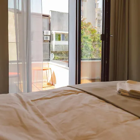 Union Pearl - Center-sky Bar At 12th Floor Boekarest